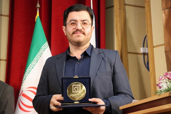 آقای جواد یغموریان، دانشجوی مقطع دکتری تخصصی گروه زیست‌فناوری پزشکی، دبیر مرکز پژوهش‌های علمی و فناوری دانشجویی دانشکده فناوری‌ه 