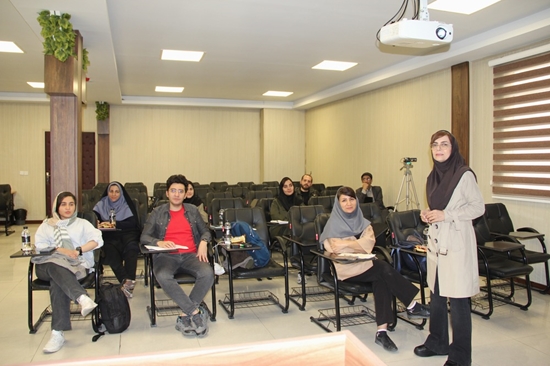 دهمین کارگاه «از ایده تا طراحی و تولید محصول» با محوریت بوم ناب - دکتر مزگان ظریف رفتار 