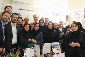 درخشش غرفه دانشکده فناوری‌های نوین پزشکی در مراسم هفته پژوهش دانشگاه علوم پزشکی تهران