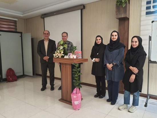 دفاع از پایان‌نامه نسیم نادی‌مقدم با موضوع بررسی اثر آکامپروسات بر شرطی‌شدن مکانی ناشی از آلپرازولام در موش صحرایی