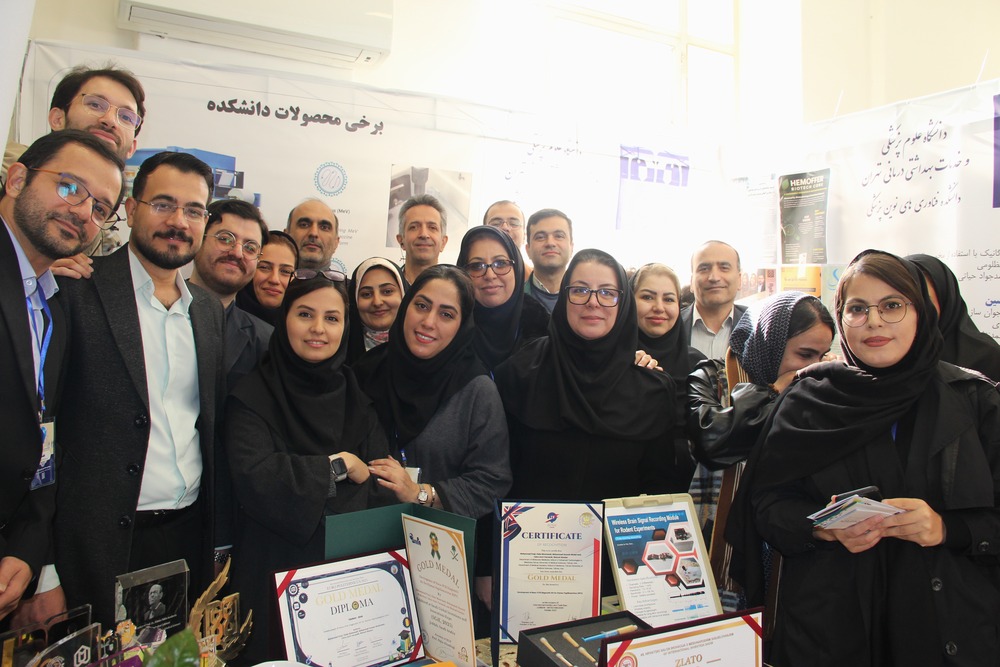 درخشش غرفه دانشکده فناوری‌های نوین پزشکی در مراسم هفته پژوهش دانشگاه علوم پزشکی تهران